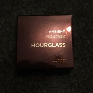 Hourglass Ambient Lighting Powder